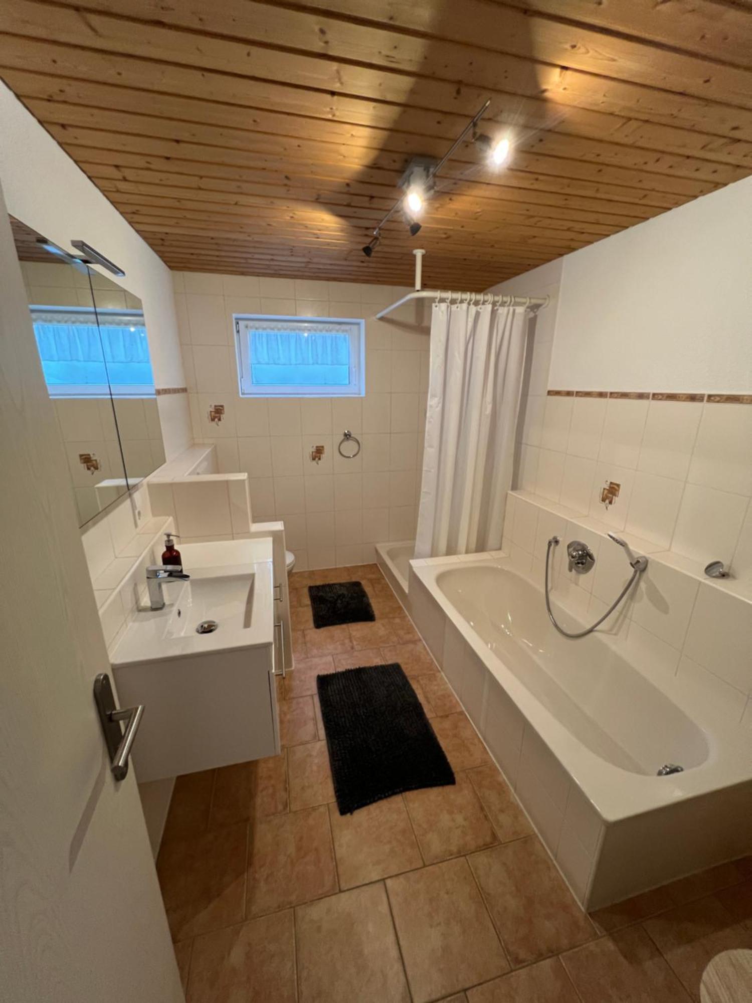 Gemuetliche Ferienwohnung Im Herzen Des Schwarzwaldes Niedereschach Exterior photo